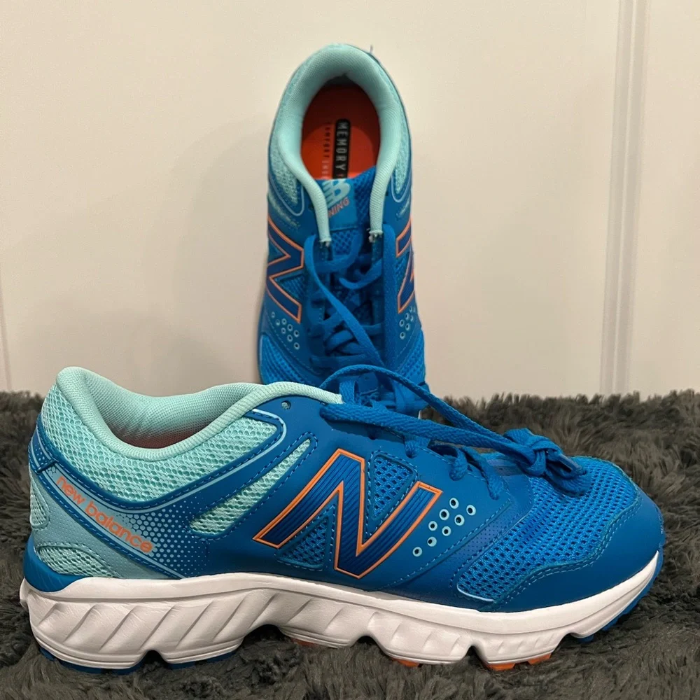 NWOB New Balance 675v2 Women's Athletic Running Shoes in Size 7.5 - Picture 5 of 8